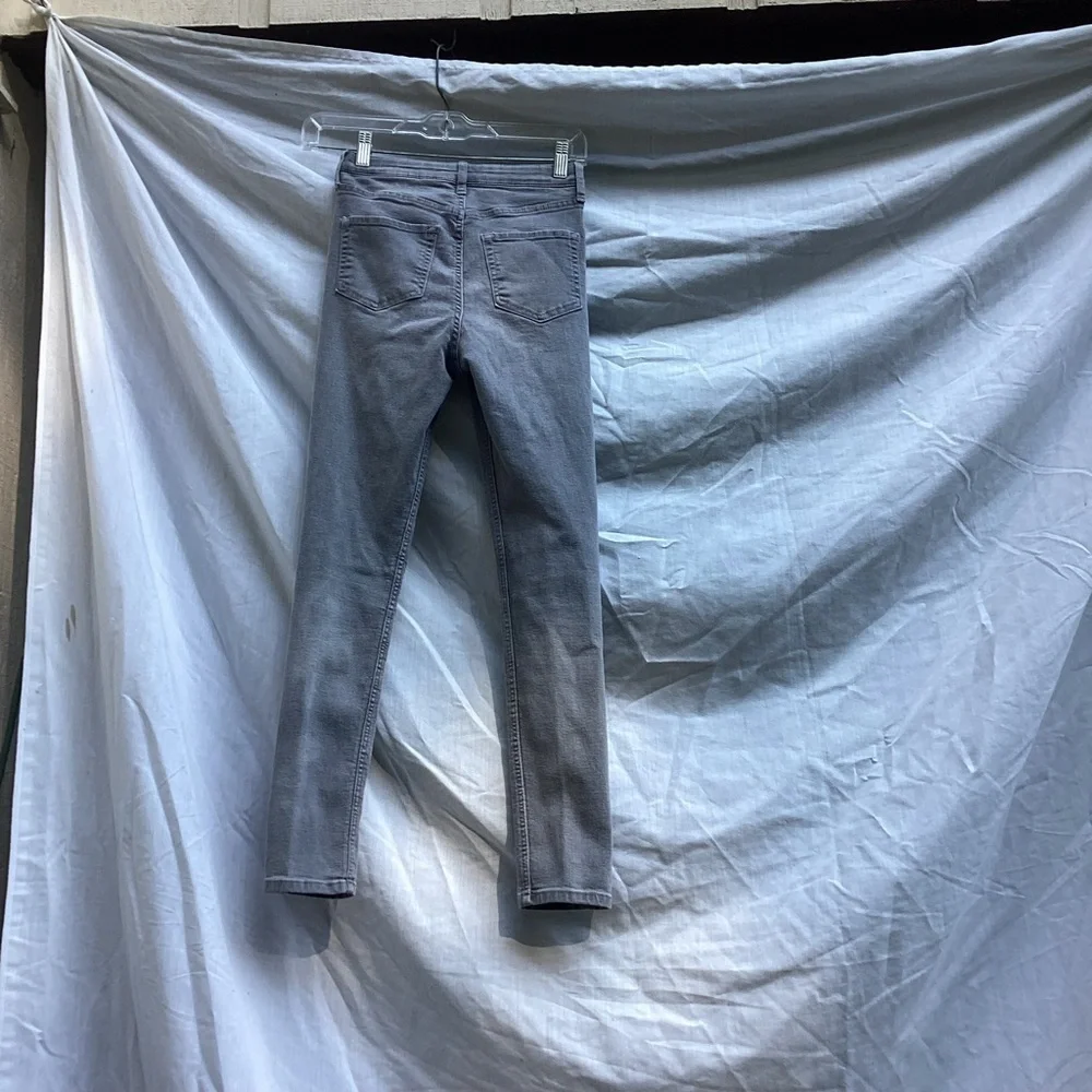 Unbranded gray faux button fly straight leg jeans, size 12